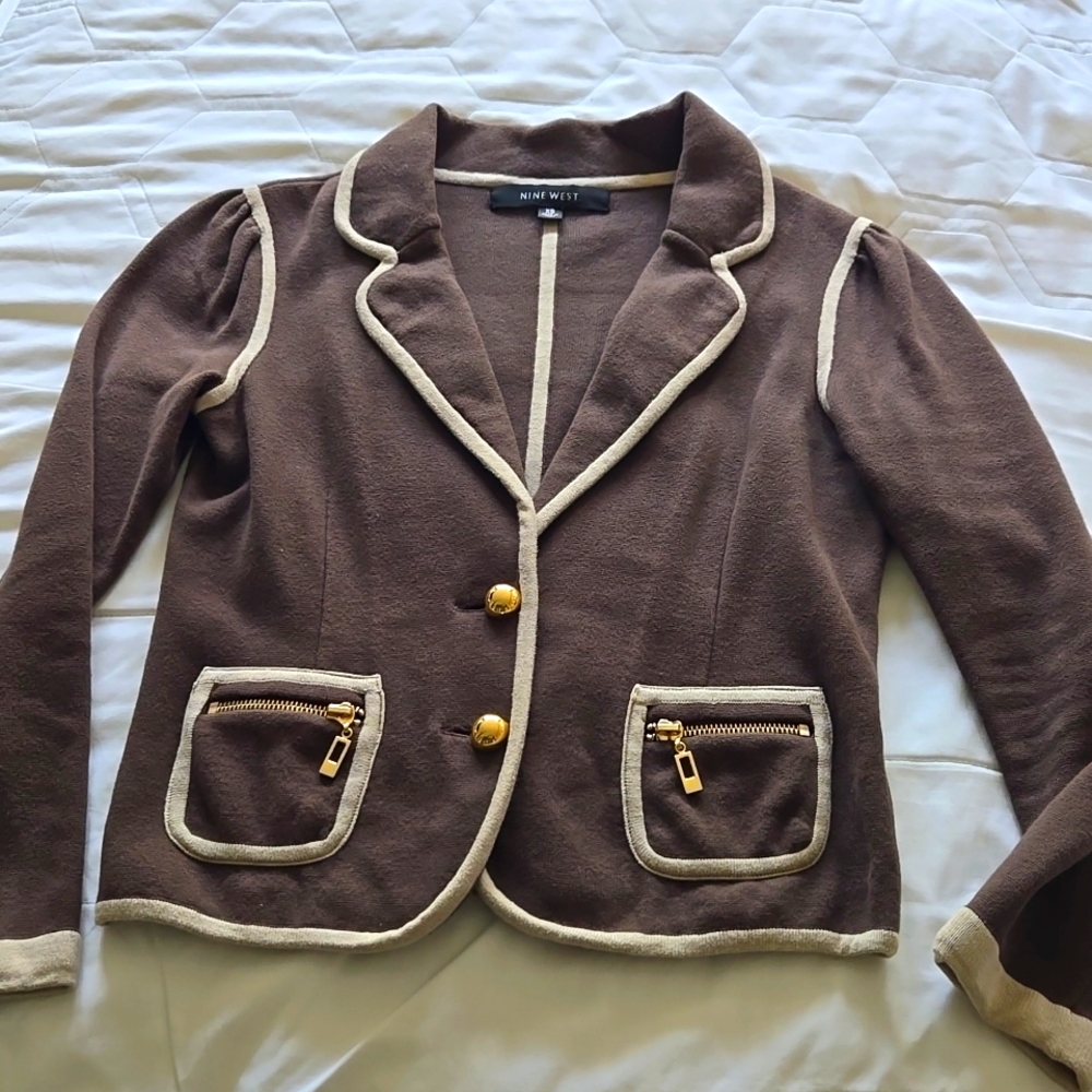 Nine West brown, cream with gold accents, buttons. Blazer. Jacket. Size XS